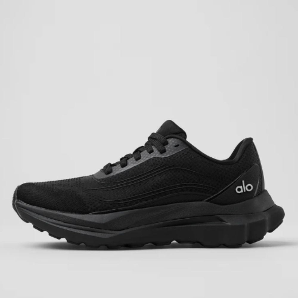 ALO Runner - Black/Black W9.5 NIB